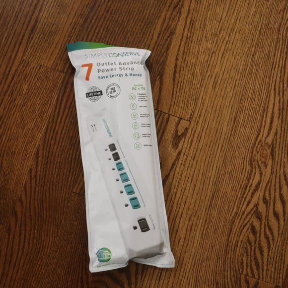 BNWT Advanced Power Strip - Picture 2 of 12